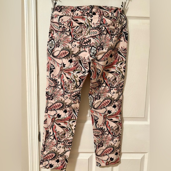 Gently Worn New York & Company Paisley Stretch Pants - Pink and Black - Picture 4 of 4